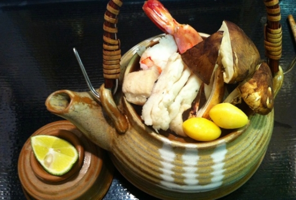 【魚屋ですが...毎年好評!】松茸 土瓶蒸し・お鍋に☆