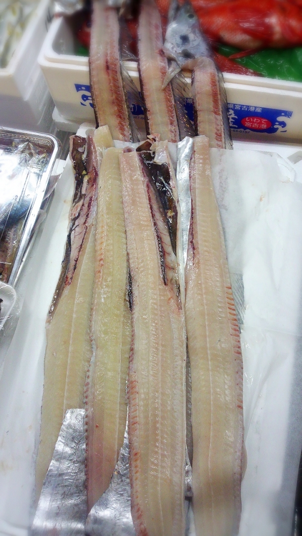【太刀魚 お好みのカット・加工でお届け☆
